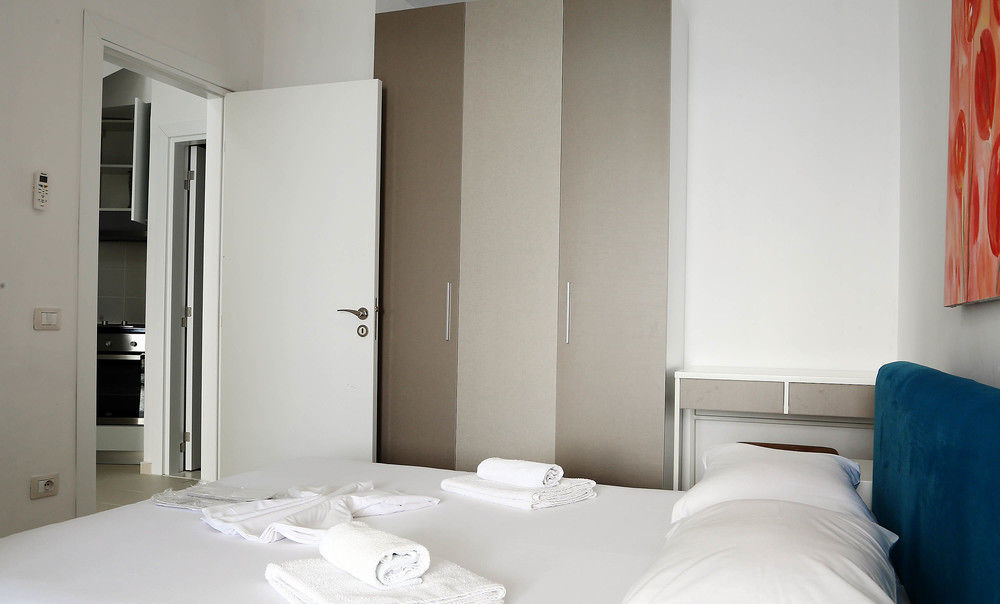 Bougainville Bay Apartments Sarandë Buitenkant foto