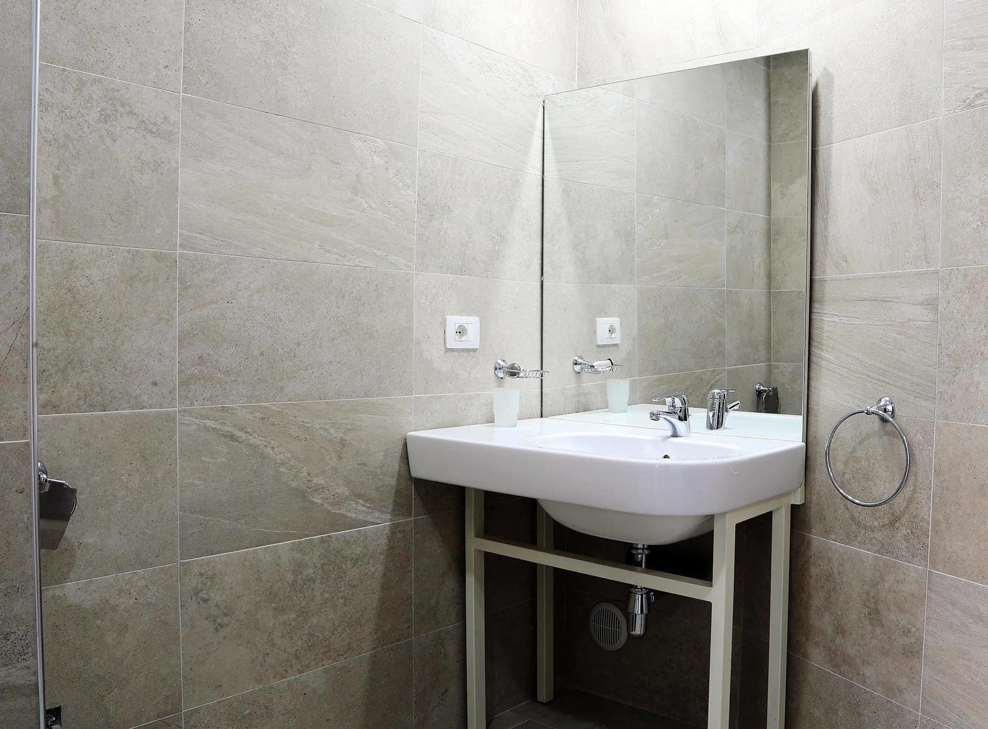 Bougainville Bay Apartments Sarandë Buitenkant foto